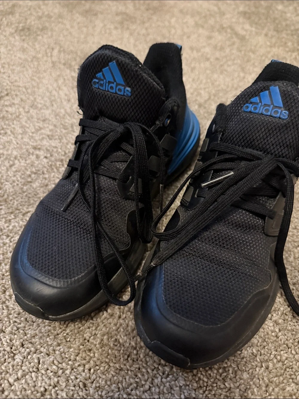 adidas lightweight running